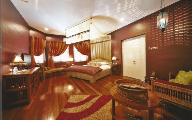 Indulgence Restaurant & Living