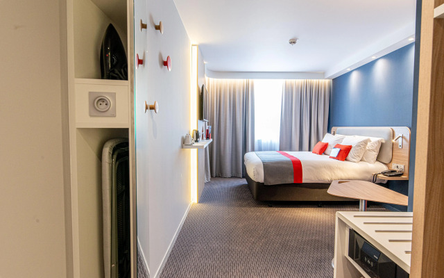 Holiday Inn Express Bordeaux - Lormont, an IHG Hotel