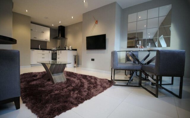 Mansio Suites Park Square