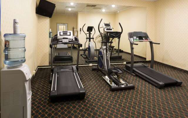 Days Inn by Wyndham Rome Downtown