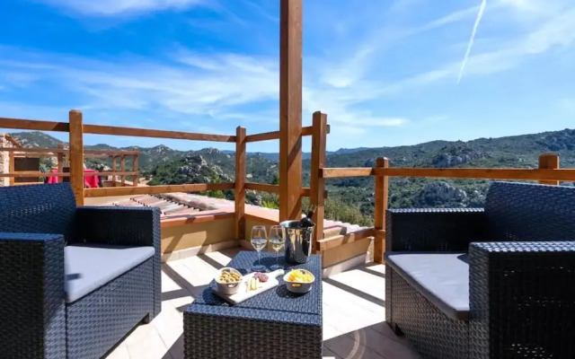 Apartments with common swimming pool in Costa Paradiso