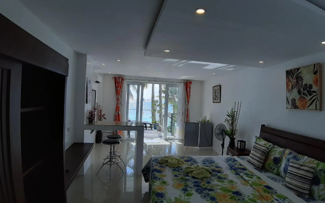 Oro Beach Resort
