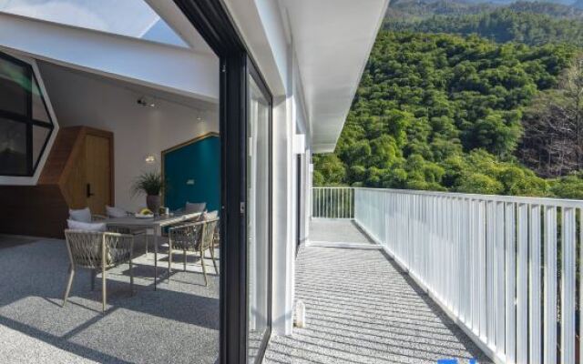Yaojia｜Township see cloud bamboo Valley river hot spring guest house