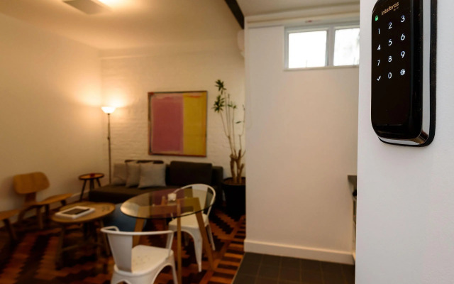 2 quartos a 200m da Praia de Ipanema | PM 730/203