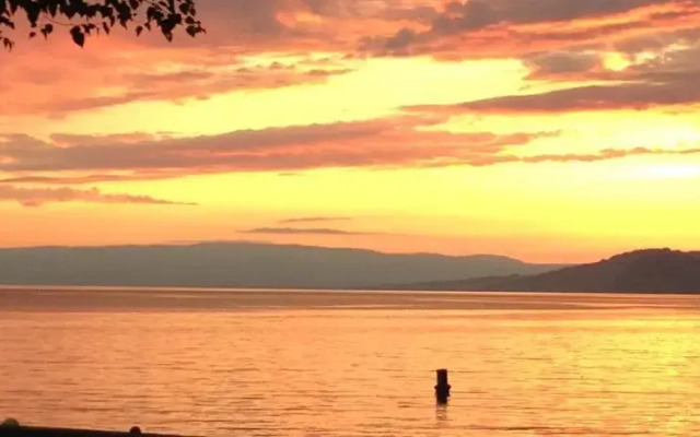 Suisse Riviera La Plage
