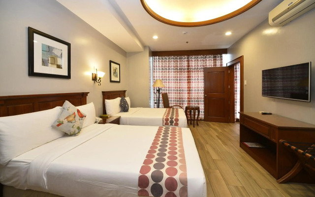 Paragon Hotel and Suites