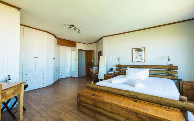 Penguin Place by AirAgents