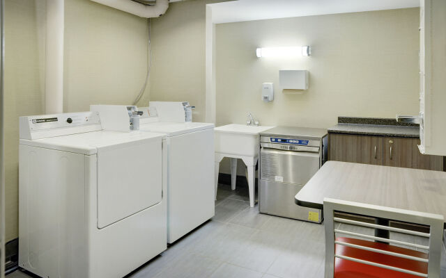 Courtyard by Marriott Regina Downtown