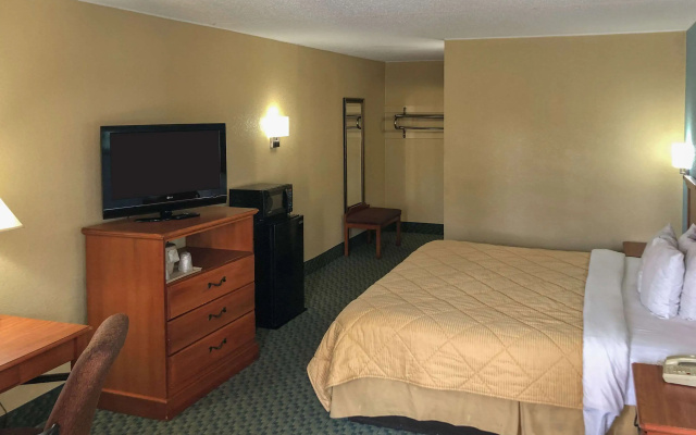 Rodeway Inn Joint Base Andrews Area