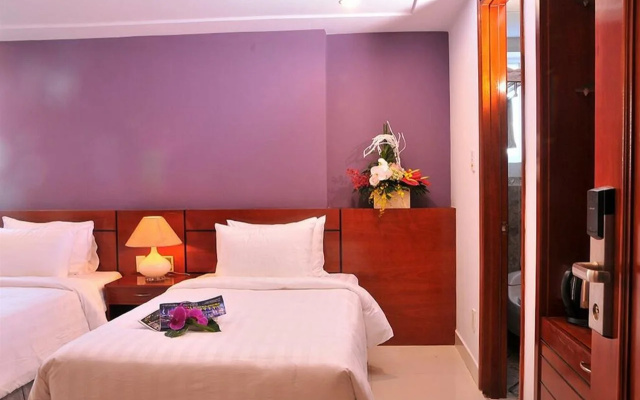 White Lotus Hotel Saigon