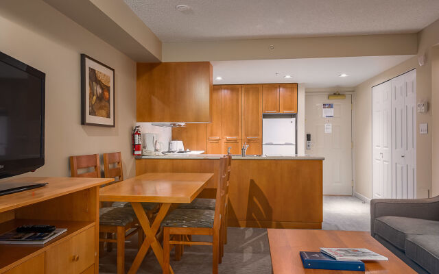 Whistler Peak Lodge