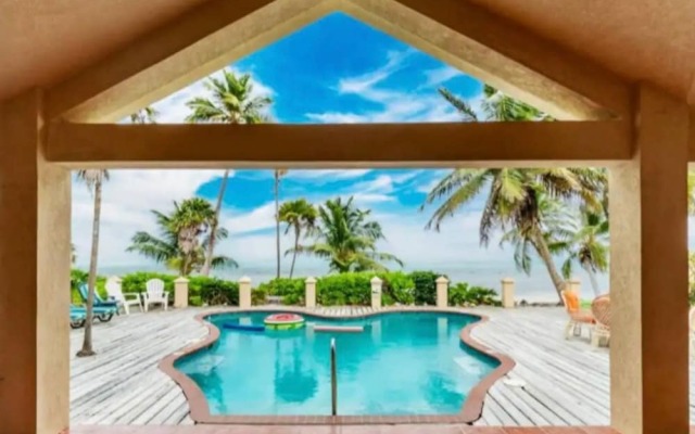 Modern house with océano view in Belice