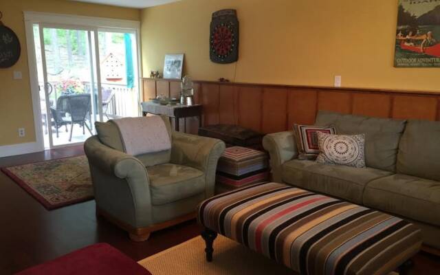 Huckleberry Hill Bed and Breakfast