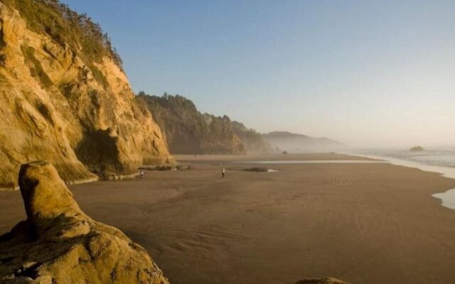 Arch Cape Inn and Retreat - Cannon Beach