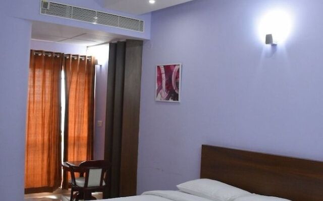 Hotel RSR Residency