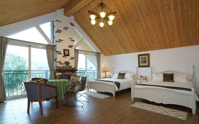 Hou Niao Fei Xing B&B