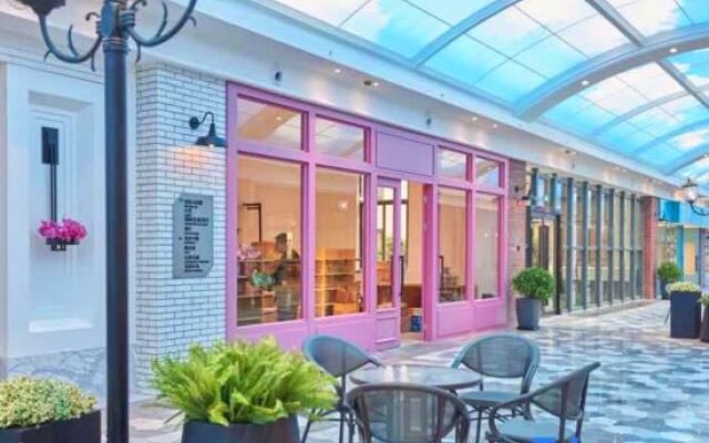 Wisdomrose hotel