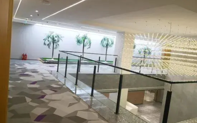 Gongzhuling Huayi Hotel