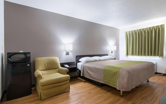 Motel 6 New Iberia, LA