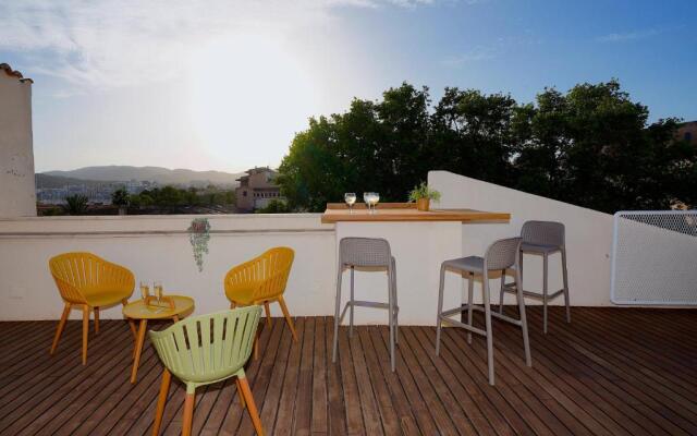 Hostal Montmari