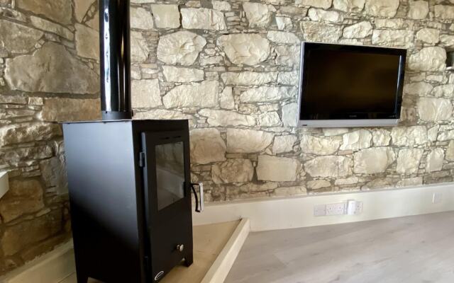 Leonys House in Dhoros