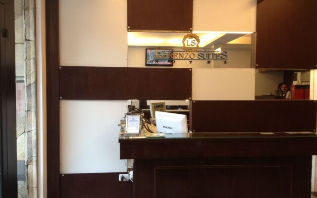 Lorenzo Suites Hotel