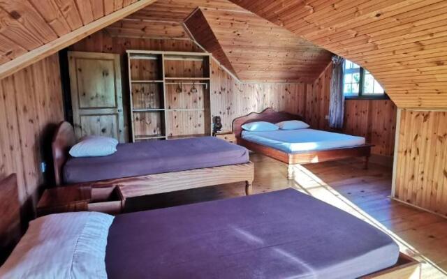 CHEZ MARVA Grande Villa Corossol 3 à 12 personnes