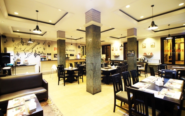 Lotus Garden Hotel