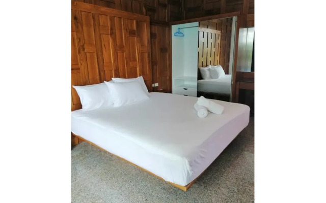 Jairak Hotel