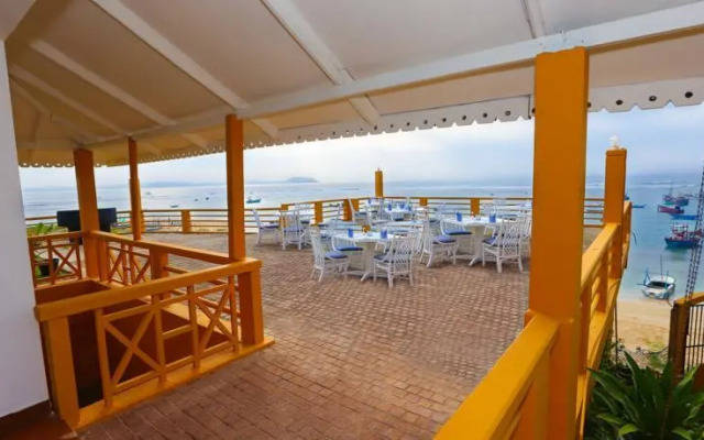 Bay Beach Hotel