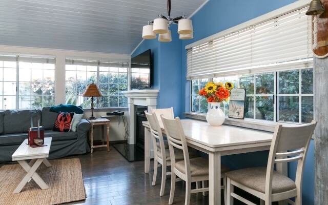Ventura Beach Oasis by RedAwning