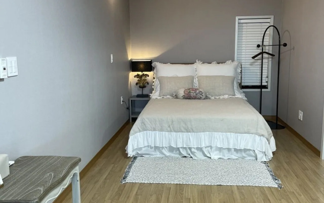 Lim Sea Side Poolvilla Pension