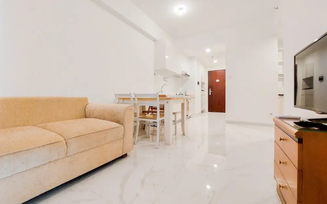 Comfortable 2BR at Sky House BSD Apartment