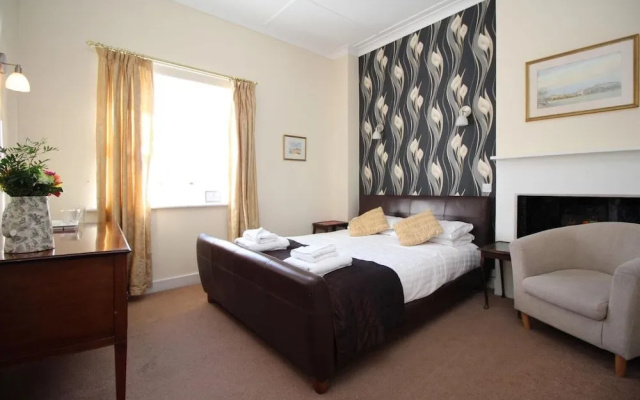 Blue Bell Hotel