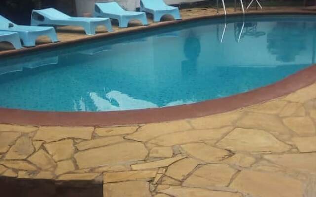 Pamoja Expeditions Lodge