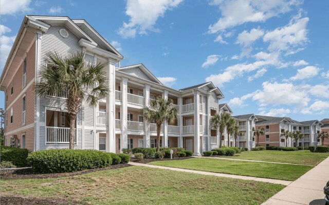 Stunning 2BR Condo at Waterway Village