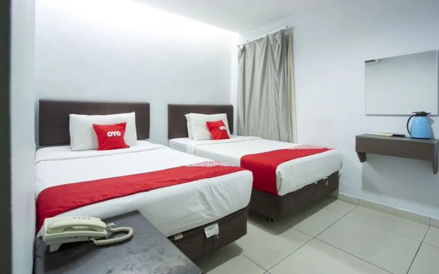 Oyo 90624 Thank Q Inn 4