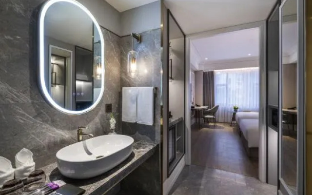 Mercure Shanghai Lingang Oriental Pearl