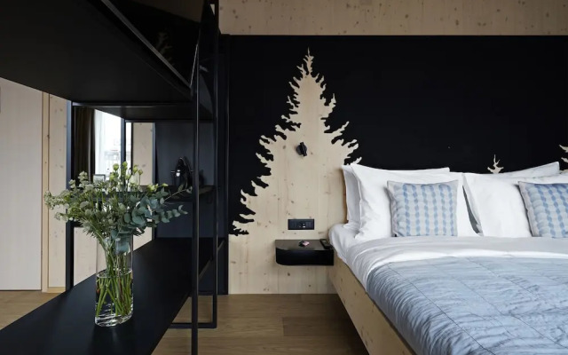 Numa Vienna Wood