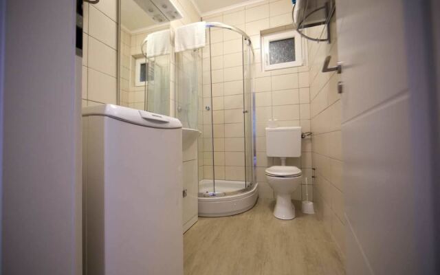 Studio Apartment with garden