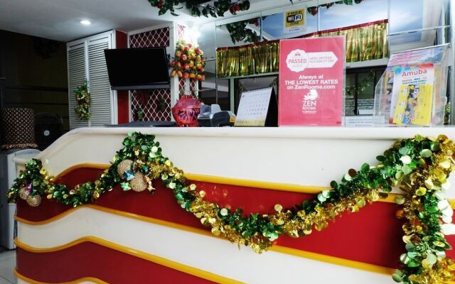 ZEN Rooms Basic D Rainbow near Royal Plaza