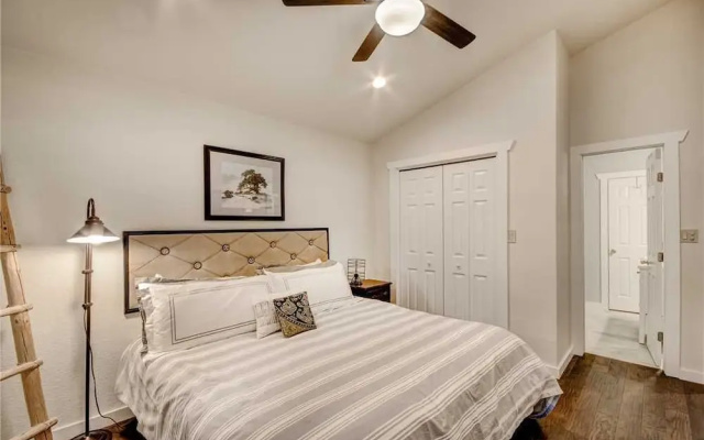 Alto Lakes - Four Bedroom Cabin with Hot Tub