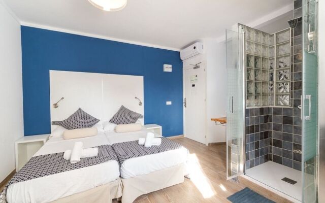 The Corner House Hostal