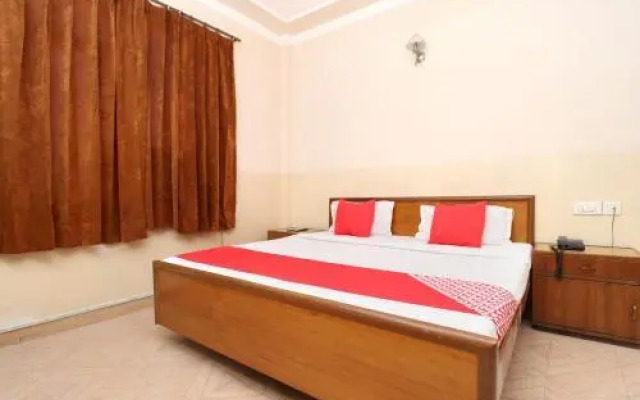 OYO 24420 Hotel Ilford Lodge