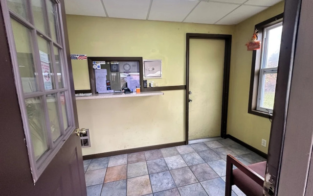 Westgate Manor Motel Austintown-Younstown, Ohio