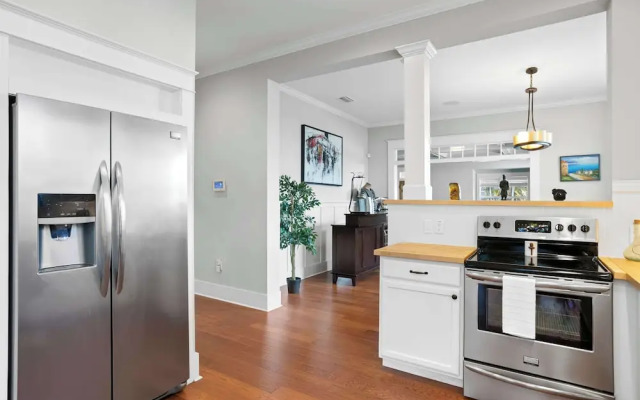 Sunset Bungalow With Hot Tub - 6ppl