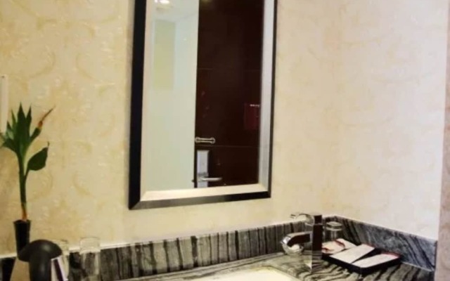 Baiheng Hotel (Yiwu International Trade City)