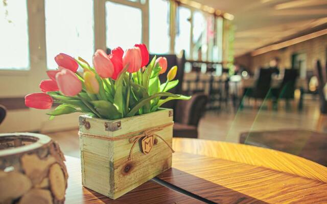 Mártoni Resort & Restaurant