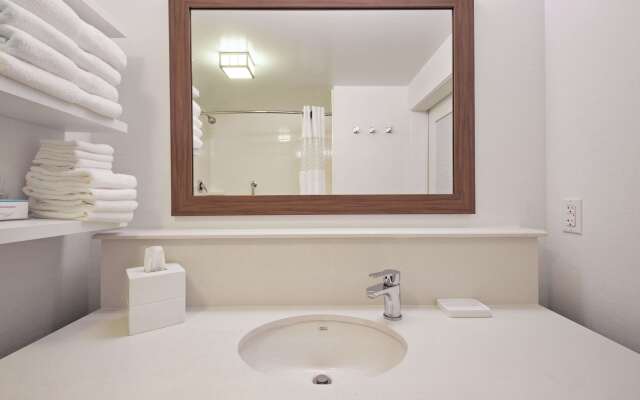 Hampton Inn & Suites North Huntingdon-Irwin