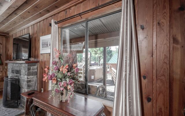 413apvillage23avncb - Alpine Cabin